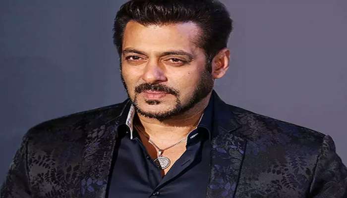 Salman Khan : सलमान खानला कोरोना व्हॅक्सीनचा पहिला डोस, ट्विट करत चाहत्यांना माहिती