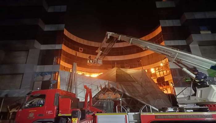 मुंबईत मॉलमधील कोविड सेंटरला आग, दोघांचा गुदमरुन मृत्यू