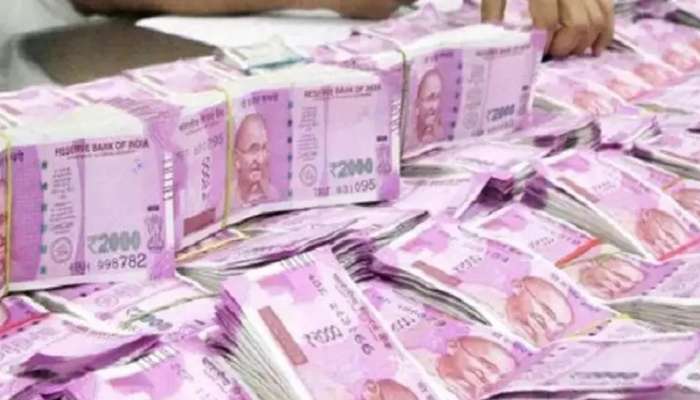 'या' आमदाराच्या ड्रायव्हरच्या घरावर इन्कम टॅक्स अधिकाऱ्यांचे छापे, एक कोटी रुपये जप्त