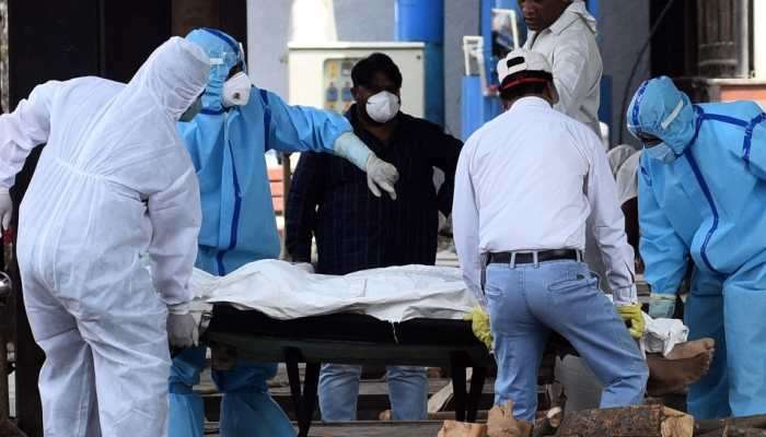 Corona cases: भारताने ब्राझीलला टाकलं मागे, भारतीयांसाठी धोक्याची घंटा