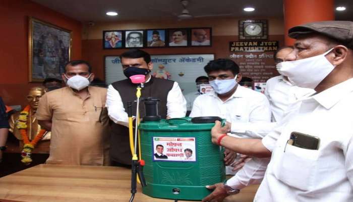 कोरोनाच्या काळात ऑक्सिजन घरपोच पुरवणारे मुरजी पटेल ठरले 'ऑक्सिजन मॅन'