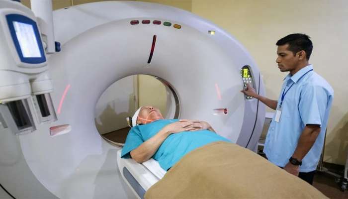 Corona संक्रमण पाहण्यासाठी CT-Scan ठरु शकते घातक, एम्सच्या डॉक्टरांचा इशारा