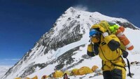 वय वर्ष 51, जगातील सर्वात उंच शिखर माउंट एव्हरेस्ट 25 वेळा सर करत नोंदवला विक्रम
