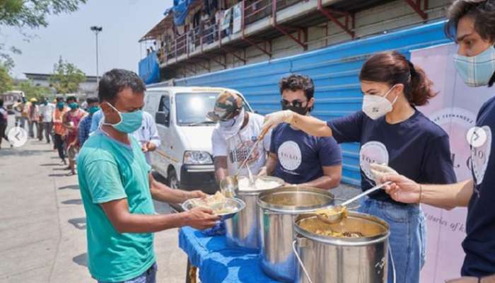 बॉलिवूड अभिनेत्रीचं कौतूकास्पद पाऊल, सुरु करतेय कोविड सेंटर व मोफत रुग्णवाहिका सेवा