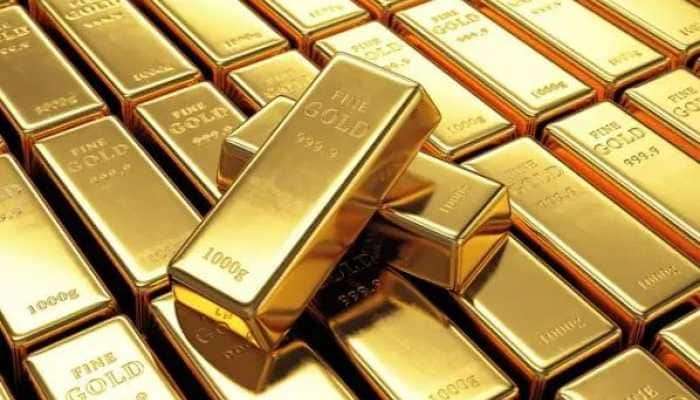 Gold Rate : सोन्याचा भाव इतक्या रुपयांनी घसरला तर चांदीचा भाव वाढला
