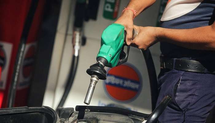 Petrol-Diesel Price Today : पेट्रोल-डिझेलच्या दरात दुसऱ्या दिवशीही वाढ, तुमच्या शहरातील दर जाणून घ्या