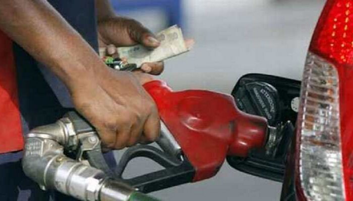 Petrol Diesel Price : बापरे... &#039;या&#039; शहरात पेट्रोल नाही तर डिझेलने केली शंभरी पार