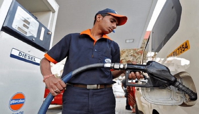 Petrol-Diesel Price: एका महिन्यात एवढ्या रूपयांनी वाढले पेट्रोलचे दर 