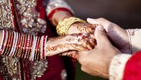 नवरीच्या चुकीला माफी नाही? एवढा 'बिचारा नवरदेव' तुम्ही कधीच पाहिला नसेल