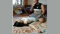 बायको व्यायाम करत नाही म्हणून नवऱ्याचा विचित्र जुगाड;व्हिडिओ पाहल्यावर पोट धरून हसाल
