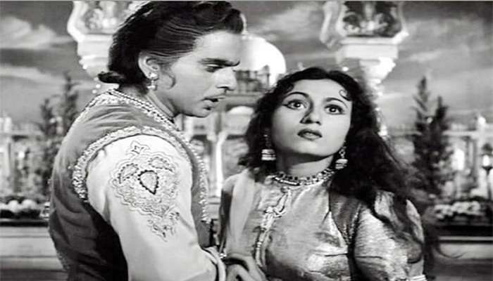 Dilip Kumar Death : ट्रेजेडी किंग दिलीप कुमार आणि मधुबाला यांच्या लव्हस्टोरीत कोण बनलं खलनायक? Dilip Kumar Death : ट्रेजेडी किंग दिलीप कुमार आणि मधुबाला यांच्या लव्हस्टोरीत कोण बनलं खलनायक?