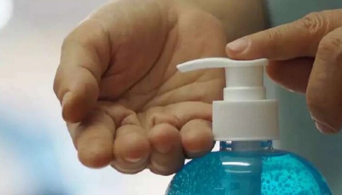 सतत Hand Sanitizerचा वापर करत असाल तर सावधान...कारण....