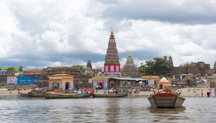 पांडुरंगाच्या पंढरीत कडक संचारबंदी लागू; बाहेरून येणाऱ्या कोणलाही प्रवेश नाही