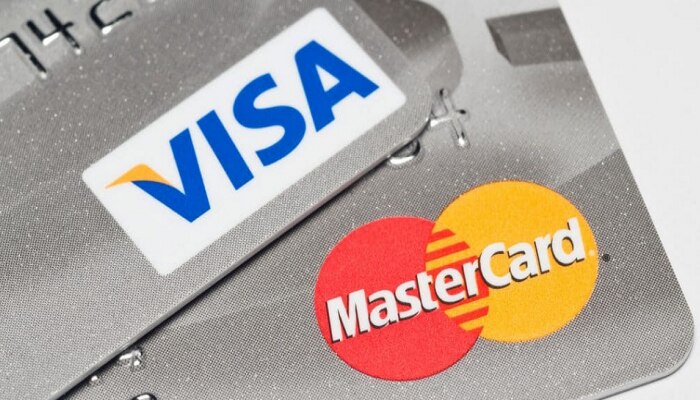 Master आणि Visa कसं काम करतात, जाणून घ्या ग्राहकांच्या खिशातून पैसे कसे काढतात