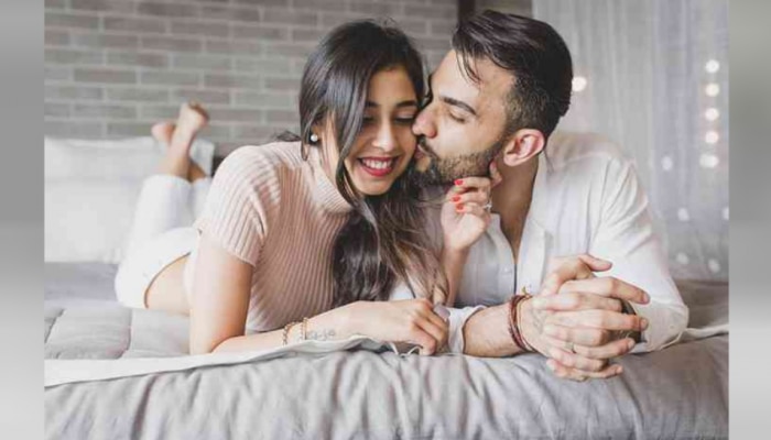  Relationship Tips:जोडीदारचं कौतुक करणं महत्त्वाचं, या ४ ट्रीक्सने वाढेल तुमच्यातलं प्रेम