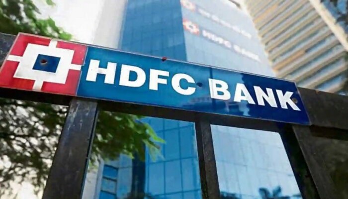 HDFC बँकेला नवीन क्रेटीड कार्ड देण्यास मनाई, बँक काढतेय असा तोडग