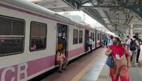 लोकल सेवेबाबत आठवडाभरात निर्णय घ्यावा! अन्यथा तीव्र आंदोलनाचा भाजपाचा इशारा