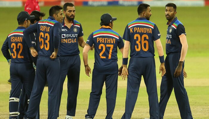 India vs Sri Lanka, 2nd T20I | टीम इंडियाच्या स्टार खेळाडूला कोरोना,  दुसरा टी 20 सामना स्थगित 
