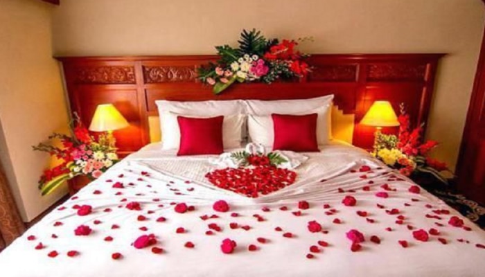 Honeymoonसाठी फुलांनी सजवलेला बेड पाहून नवरीला पडला प्रश्न, लोकं म्हणाले, &quot;झोप महत्वाची बाबू&quot;