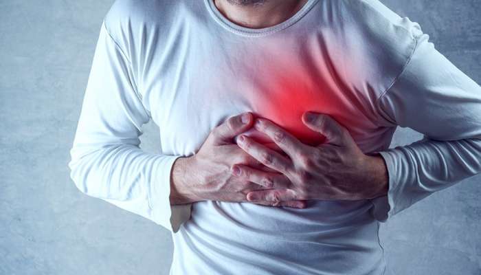 कोरोना झालेल्यांना Heart Attack आणि स्ट्रोकचा धोका? काय सांगतो अहवाल