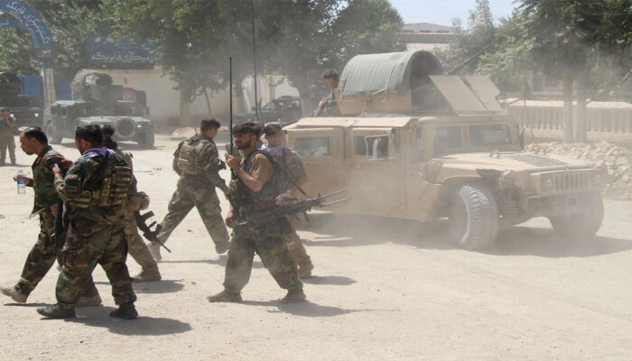 तालिबान्यांचा काबुलमध्ये शिरकाव; भर रस्त्यात गोळीबार आणि रक्तरंजित हिंसा सुरू