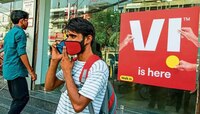 VIच्या या जबरदस्त Planपुढे Airtel-Jio फेल, 56 दिवसांसाठी दररोज मिळणार 4 जीबी इंटरनेट