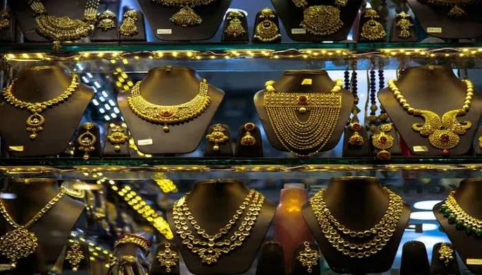 GOLD : घरी ठेवलेलं सोनं बनवणार मालामाल, 2.50% मिळणार व्याज, RBI चे नवे नियम 