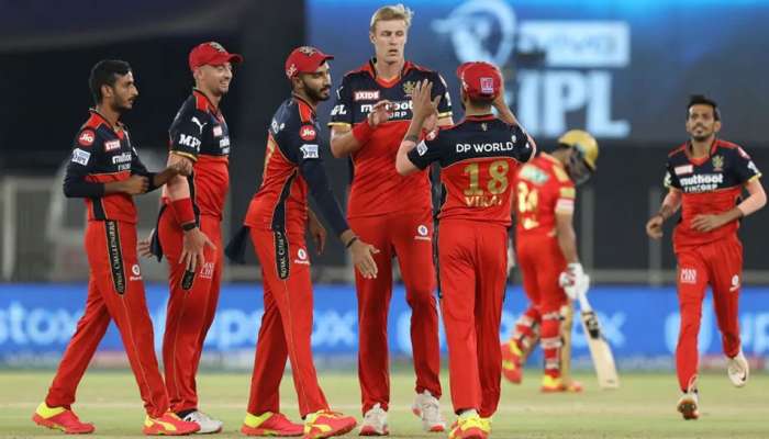 IPL च्या दुसऱ्या टप्प्याआधी RCB मध्ये मोठे बदल, कोचने ही दिला राजीनामा