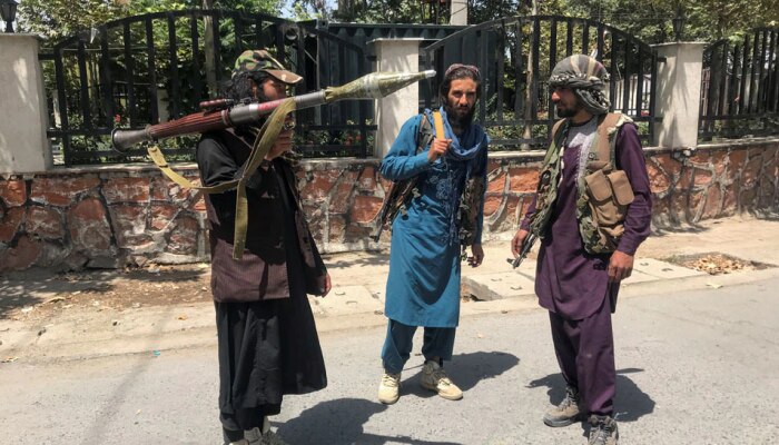 तालिबान्यांचा क्रुर चेहरा आला समोर; विद्यार्थीनींसाठी काढला विचित्र फतवा