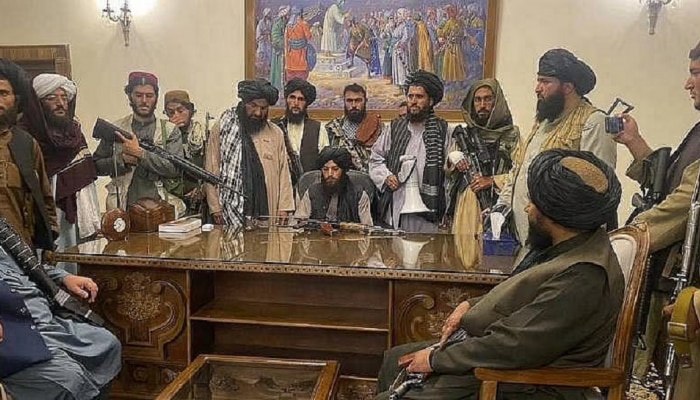 Afghanistan Crisis : अफगाणिस्तानमध्ये 12 सदस्यांची परिषद चालवणार सरकार, या नावांवर सहमती