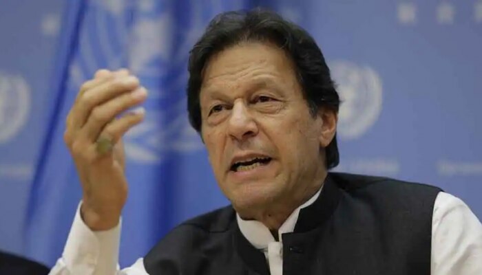 पाकिस्तानचे पंतप्रधान बरळले, म्हणाले बलात्कारासाठी मोबाईल जबाबदार