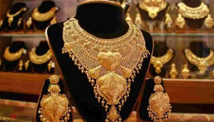 आज सोनं खरेदीची चांगली संधी, भाव 8700 रुपयांनी स्वस्त