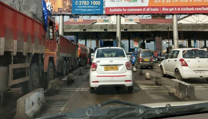 मुंबई-गोवा महामार्गावर प्रचंड गर्दी, वाहनांच्या मोठ्या रांगा 