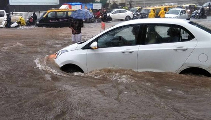 पाण्यात बुडालेल्या किंवा खराब झालेल्या कारवर Insurance Claim करता येतो का? यासाठी कोणकोणते मार्ग उपलब्ध आहेत?