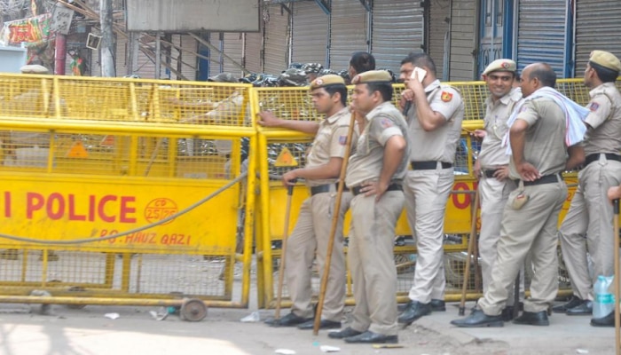 BREAKING : पाक प्रशिक्षित दोन दहशतवाद्यांसह 6 जणांना अटक, महाराष्ट्रासह उत्तर प्रदेश, दिल्लीत मोठी कारवाई