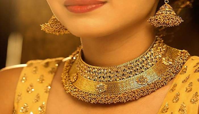 Gold Rate : एवढ्या रुपयांनी स्वस्त झालं सोनं, 24 ते 18 कॅरेटचे जाणून घ्या दर