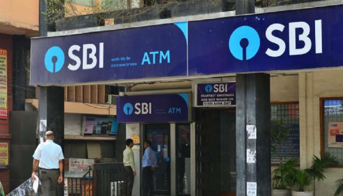 Good News! SBIकडून ग्राहकांना मिळणार बँकेच्या 'या' सेवांचा फायदा आणि अनेक फायदे