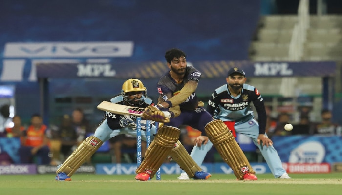 जितबो रे! कोलकाताचा बंगळुरुवर 9 विकेट्सने शानदार विजय 