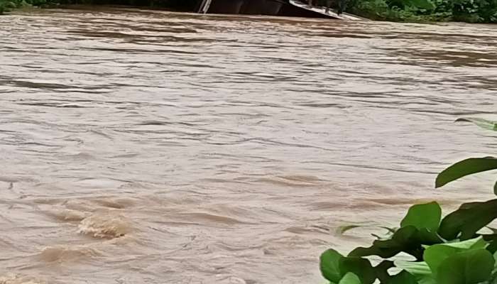 मराठवाडा, विदर्भात पावसाचा धुमाकूळ, या जिल्ह्यात अनेक गावांचा संपर्क तुटला तर पुरात 17 जण अडकले 