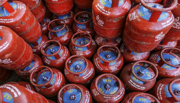 तुम्हालाही LPG सबसिडी मिळत नसेल, तर आजच हे काम करा... तुमच्या खात्यात लगेच पैसे येतील