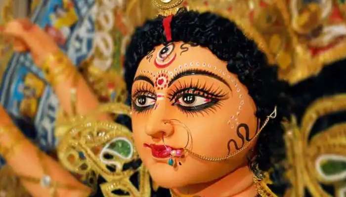 Navratri 2021: नवरात्रीच्या 9 दिवसांच्या कपड्यांचे रंग कोणते? काय आहे त्याचं विशेष महत्त्व