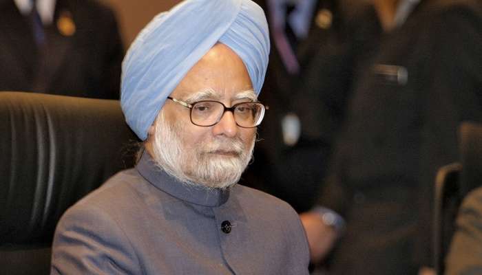 पंतप्रधान मोदींनी मनमोहन सिंह यांच्यासाठी केली प्रार्थना, केंद्रीय आरोग्यमंत्री भेटीसाठी एम्समध्ये 