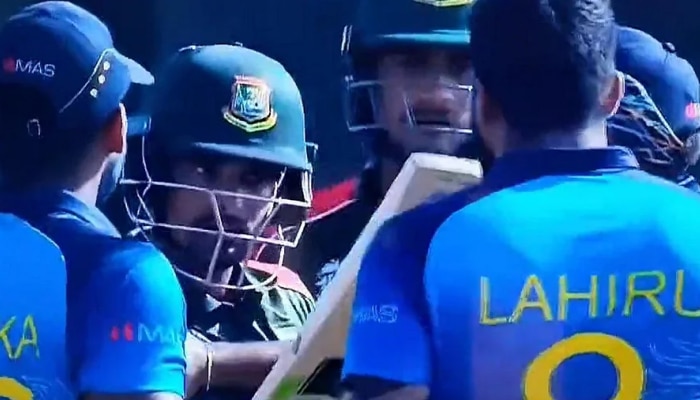 बांग्लादेश विरुद्ध श्रीलंका समान्यात मैदानात 2 क्रिकेटपटुंमध्ये जोरदार धक्कबुक्की... पाहा व्हिडीओ