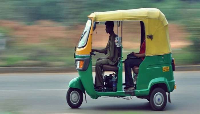 वाट माझी बघतोय रिक्षावाला...; Auto वाल्यावर भाळली करोड&#039;पती&#039;ची पत्नी