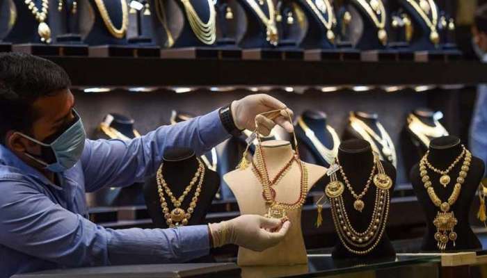 Gold Rate Today : धनत्रयोदशी जवळ येताच सोन्याच्या दरात उसळी