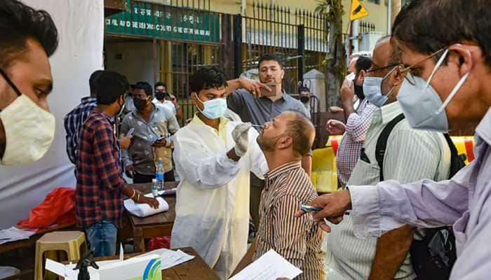 देशात वाढू लागले कोरोनाचे रुग्ण, नियमांचं कठोरपणे पालन करण्यासाठी केंद्राचं राज्यांना पत्र