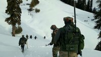चीनी सैनिकांचा का होतोय हिमालयात मृत्यू, तर भारतीय सैनिक मात्र ठणठणीत