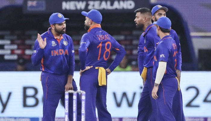 टीम इंडियासाठी फ्लॉप ठरले हे 3 खेळाडू, T20 वर्ल्डकपसोबत आता करिअर ही संपले?