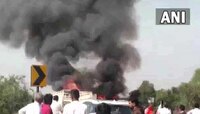  Accident : बस - टँकरचा भीषण अपघात, आगीत 5 जणांचा होरपळून मृत्यू 