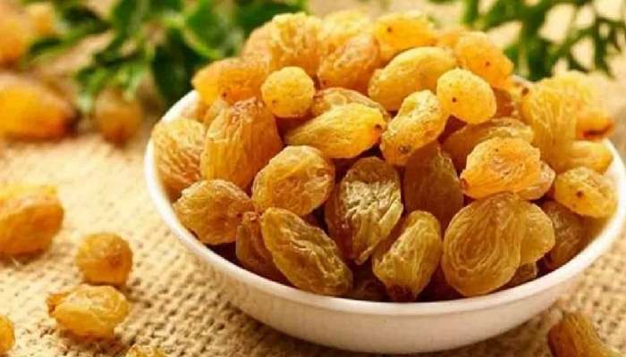 Benefits of raisin: ताकद वाढवण्यासाठी कोणत्या वेळी खावे मनुके, आजारांपासून राहाल दूर